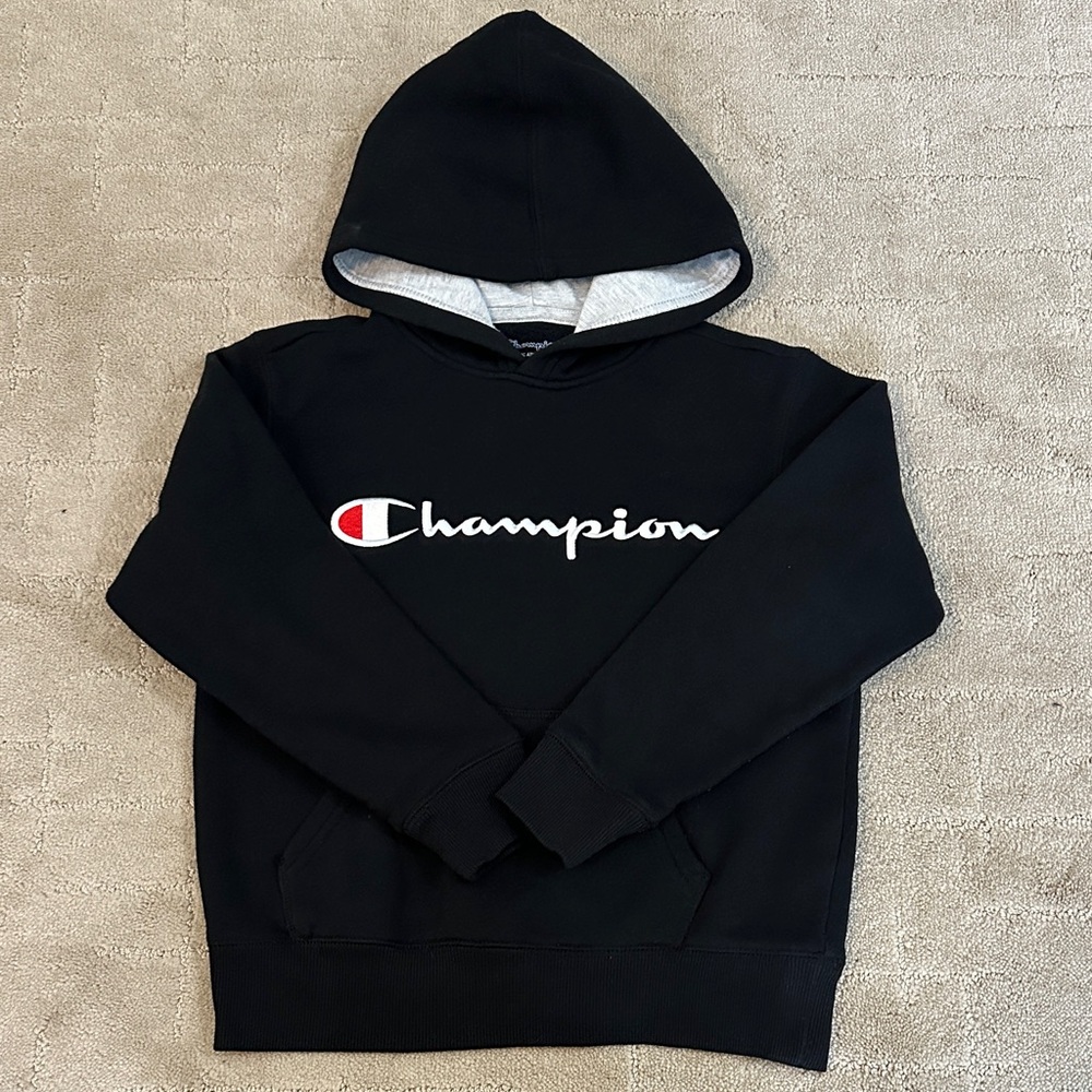 Champion boys Black Pullover Hoodie size small